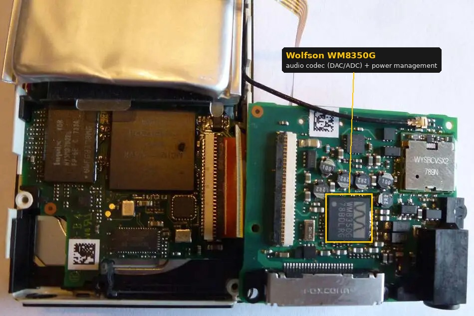 A Zune 4/8GB model with the Wolfson 8350 DAC chip highlighted
